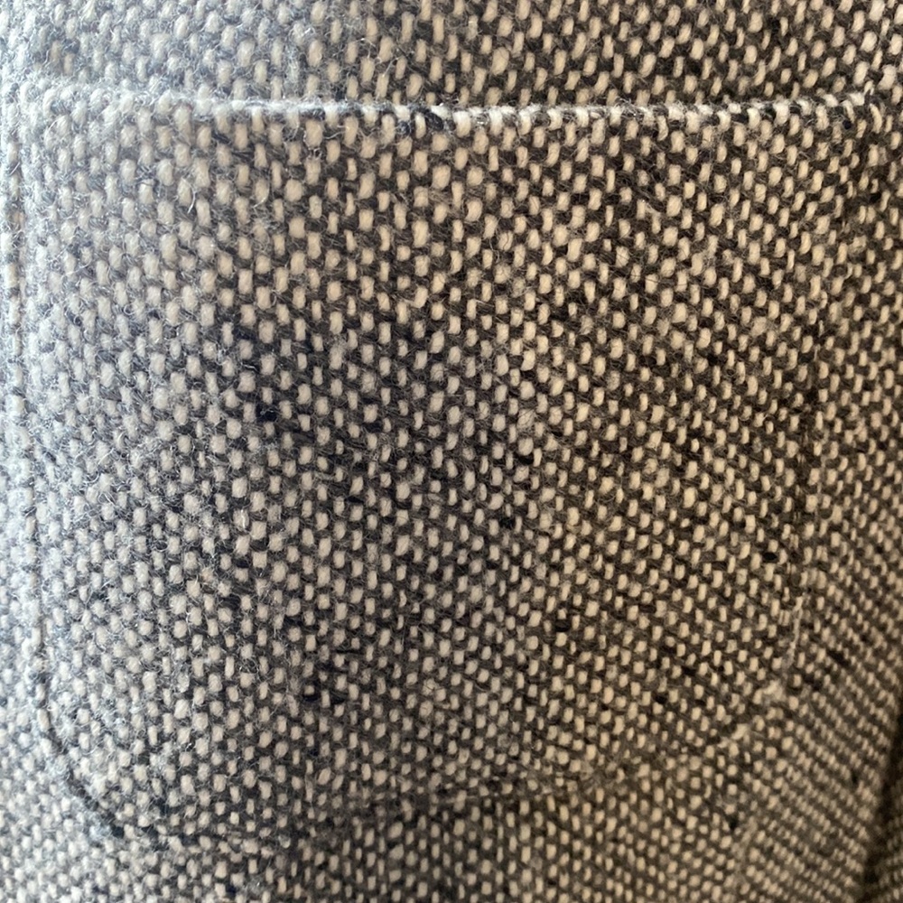 PRE-OWNED WOMEN’S SHORT TWEED JACKET - Picture 4 of 12